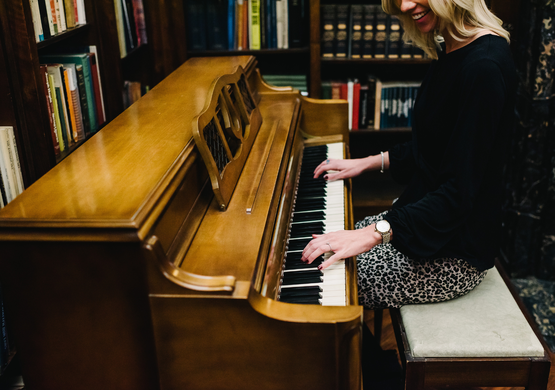 suzuki-group-piano-for-adult-beginners