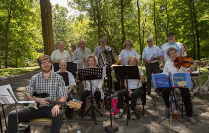 The Tischler Klezmer Orchestra @ BOP STOP