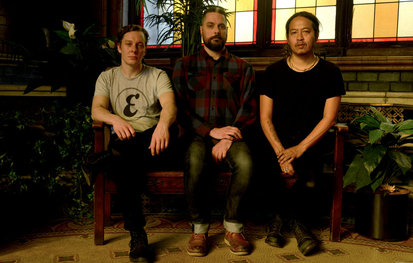 Kuzu / Iceberg @ BOP STOP