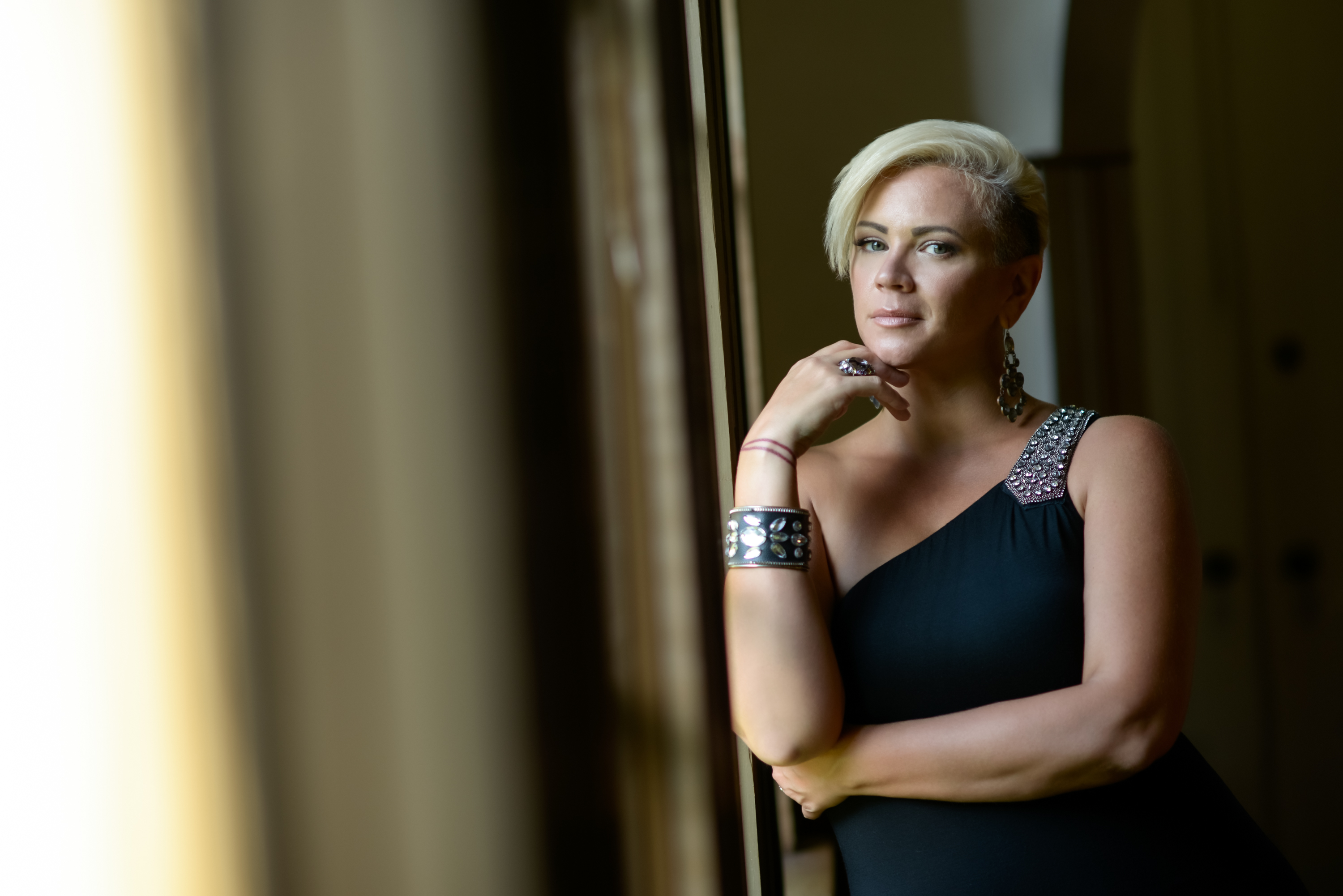 Lauren Mitchell @ BOP STOP